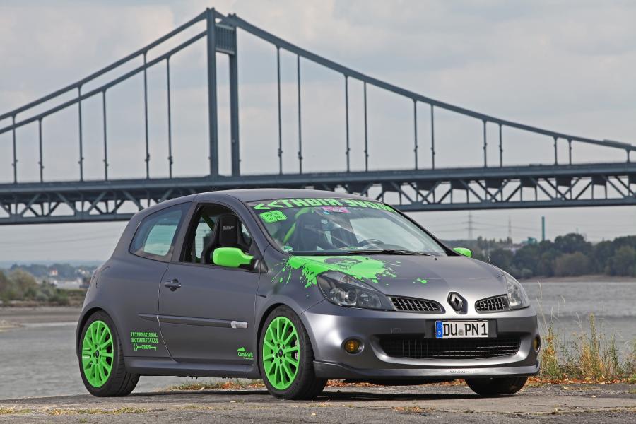  Renault Clio RS by Cam Shaft 2012 года  (фото 10 из 13)